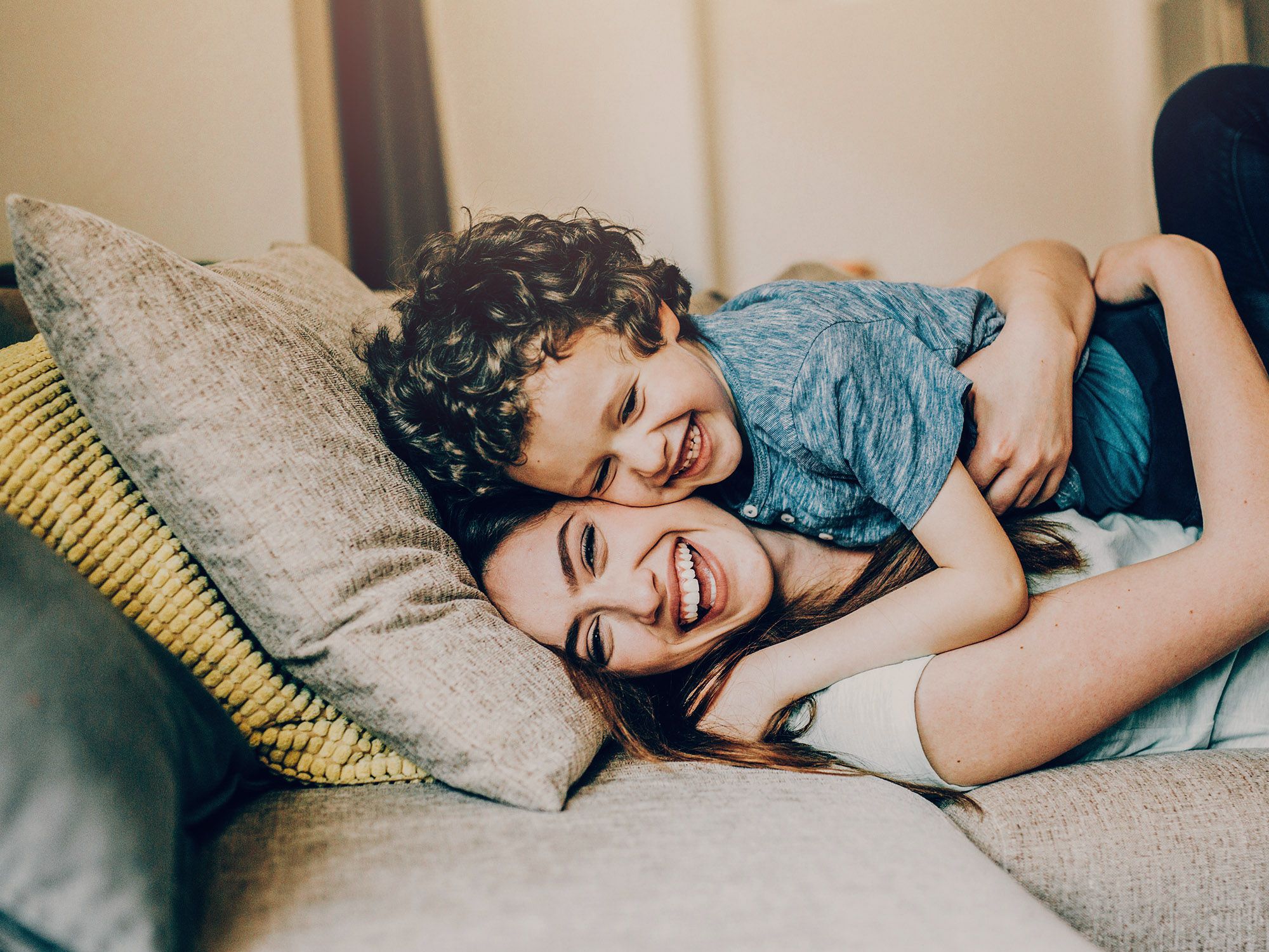 Happy mother with child in family hotel Hamburg